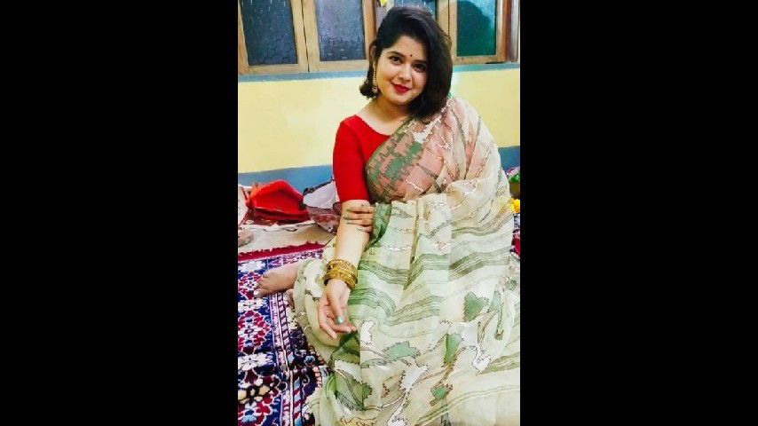 Extremely Beautiful Chubby Bengali GF Enjoying with BF in Hotel Clear Talking