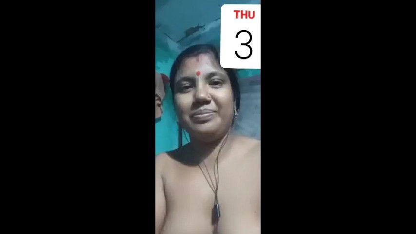 Boudi Phone Sex - Bengali Boudi Showing Lover On VideoCall - Mydesi.net