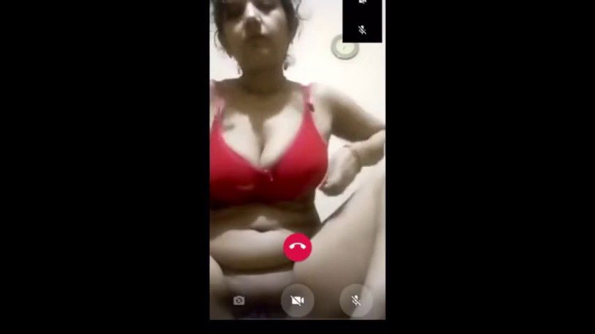 Horny Bhabhi Fingering on Video Call