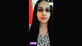 Expression Queen showing her boobs on tango live 121 - Mydesi