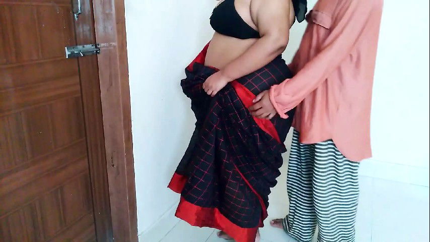 854px x 480px - Desi Tamil Big Tits Hot granny Ka Thapa Thap chudai Majbore Appa Beta (Indian  60y Old granny fucked while she Cleaning) - Mydesi.net