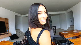 Seduced a DJ and he gives me a special class POV