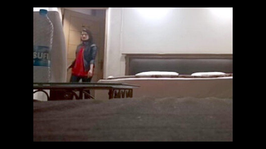 Urdu Fuck In Hotel - Pakistani Couple Fucking in Hotel Room - Mydesi.net