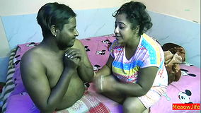 Bhabhi ne Nokor ko Chudai! Village Bhabhi Sex