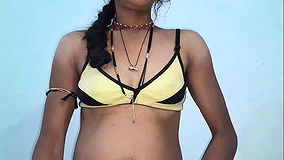 Meri biwi ki chaddi fat gayi thi to mene uski gaand fad di meri pyari biwi ki chudayi hot indian wife fucking and cumshot