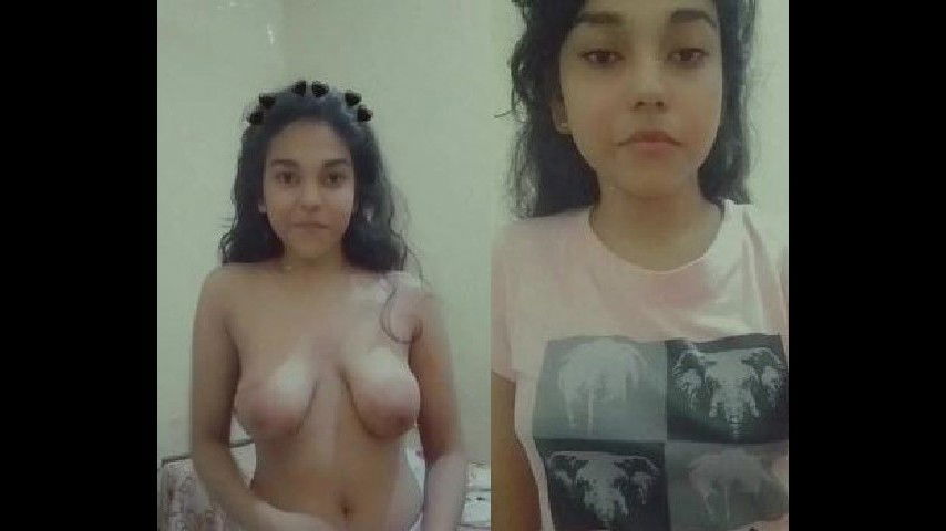 Cute pk girl show her big boobs