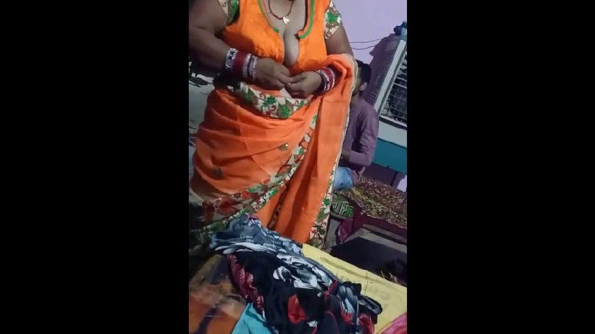 Desi Saree Bhabhi Changing