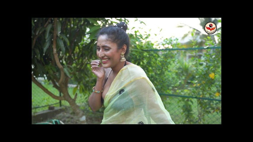 Smita Sana Md entertainment hot saree shoort