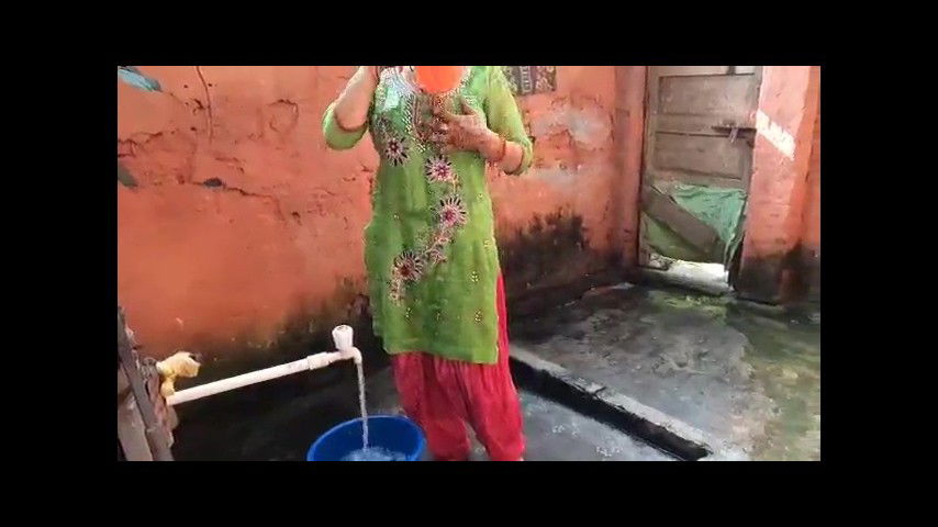 Desi village nangi aurat bathing outdoor