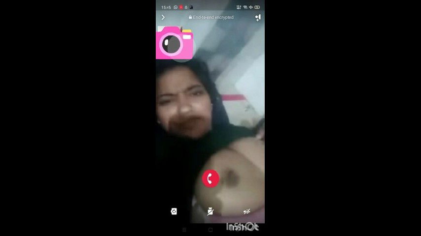 Desi Girl Shows Her Boobs and Pussy On VC